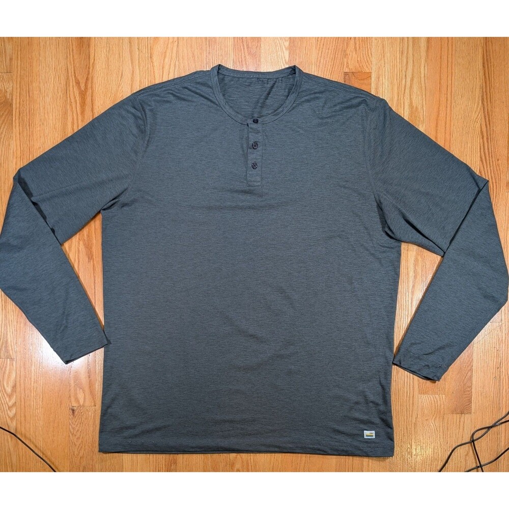Vuori Ease Performance Henley Shirt Mens 2XL XXL Long Sleeve Dark Gray V194
